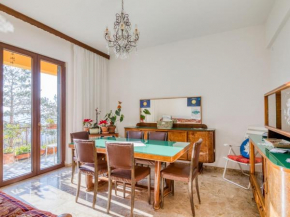 Hotels in Erli